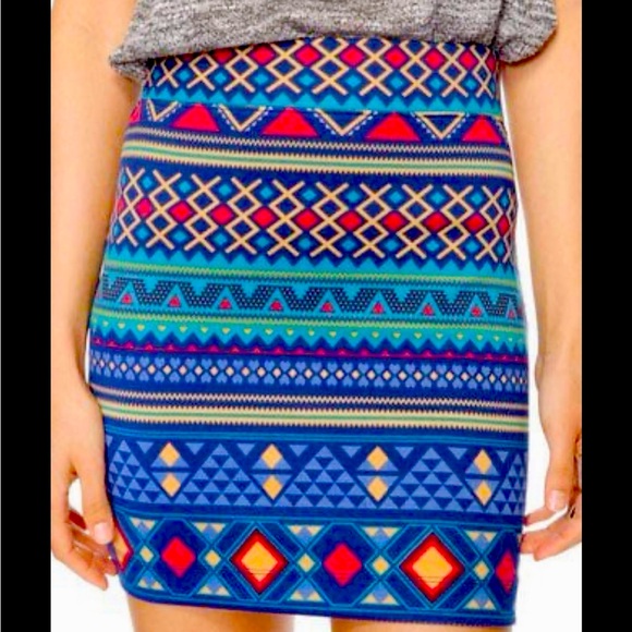 Bodycon Aztec Tribal Print Skirt - Picture 1 of 4